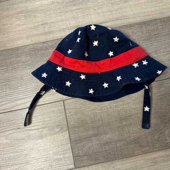 Carter’s USA swim bucket hat - Picture 2 of 3